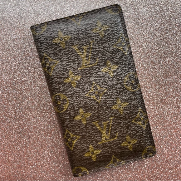Louis Vuitton Accessories - Louis Vuitton monogram checkbook wallet